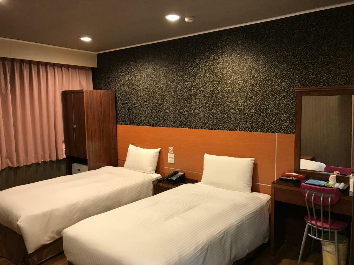 Long Siang Hotel Kaohsiung Buitenkant foto